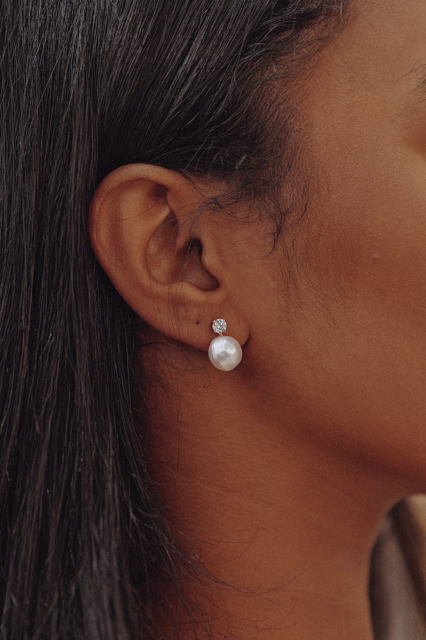 Soiltaire Stud Earrings with Detacheable Pearl Drop