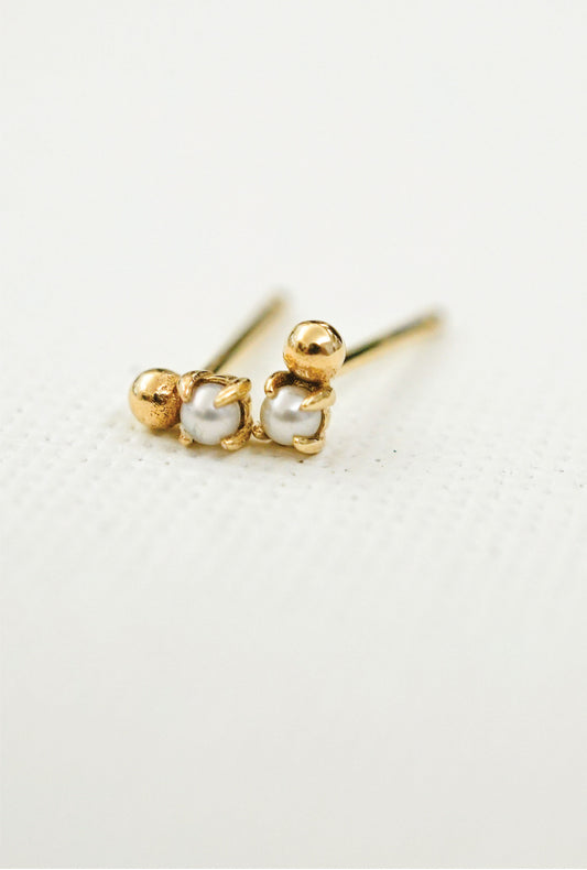 Pearl & Gold Ball Stud Earrings - 14K Gold