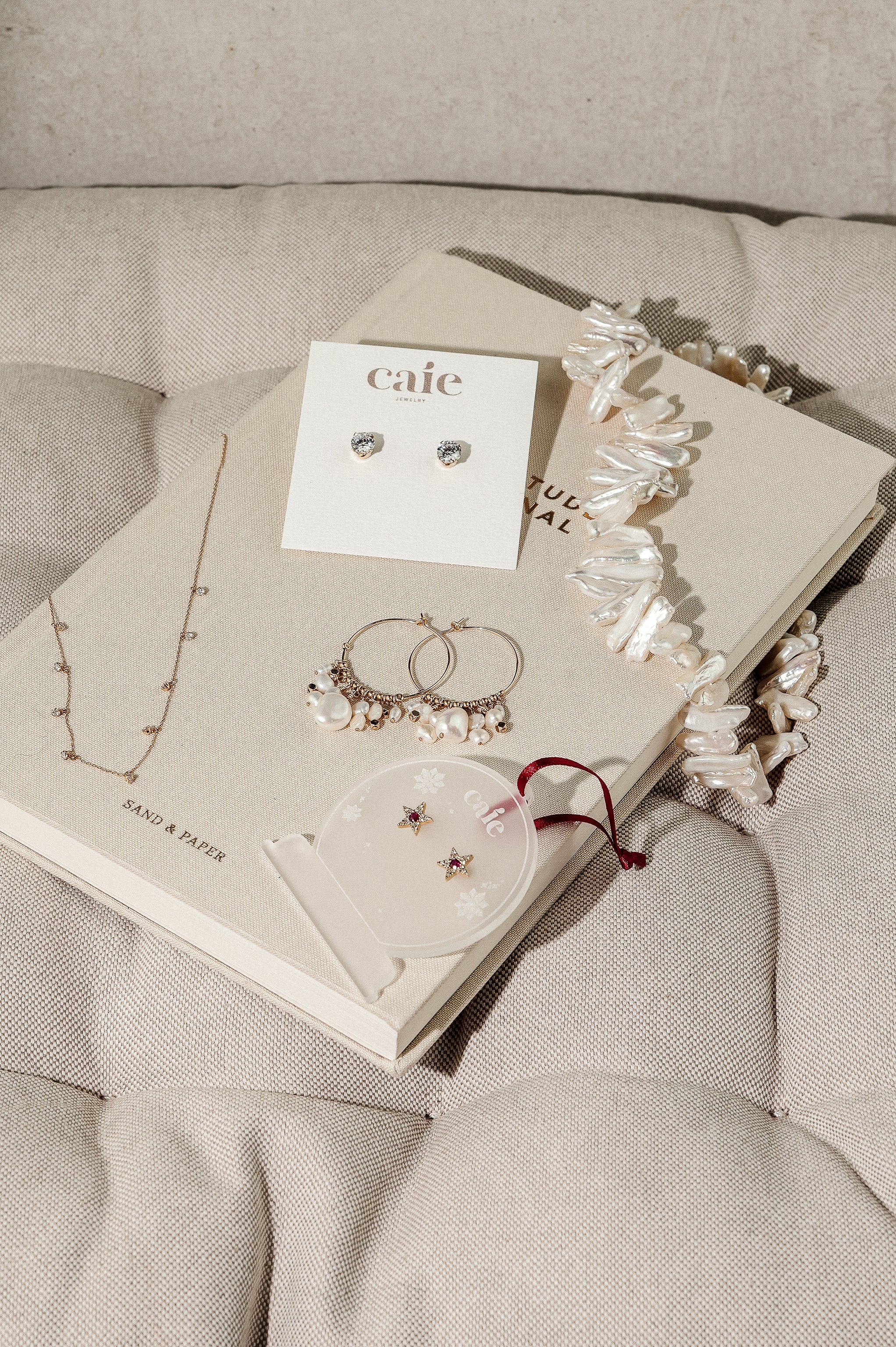 Flat-lay-journal-xmas-gifting